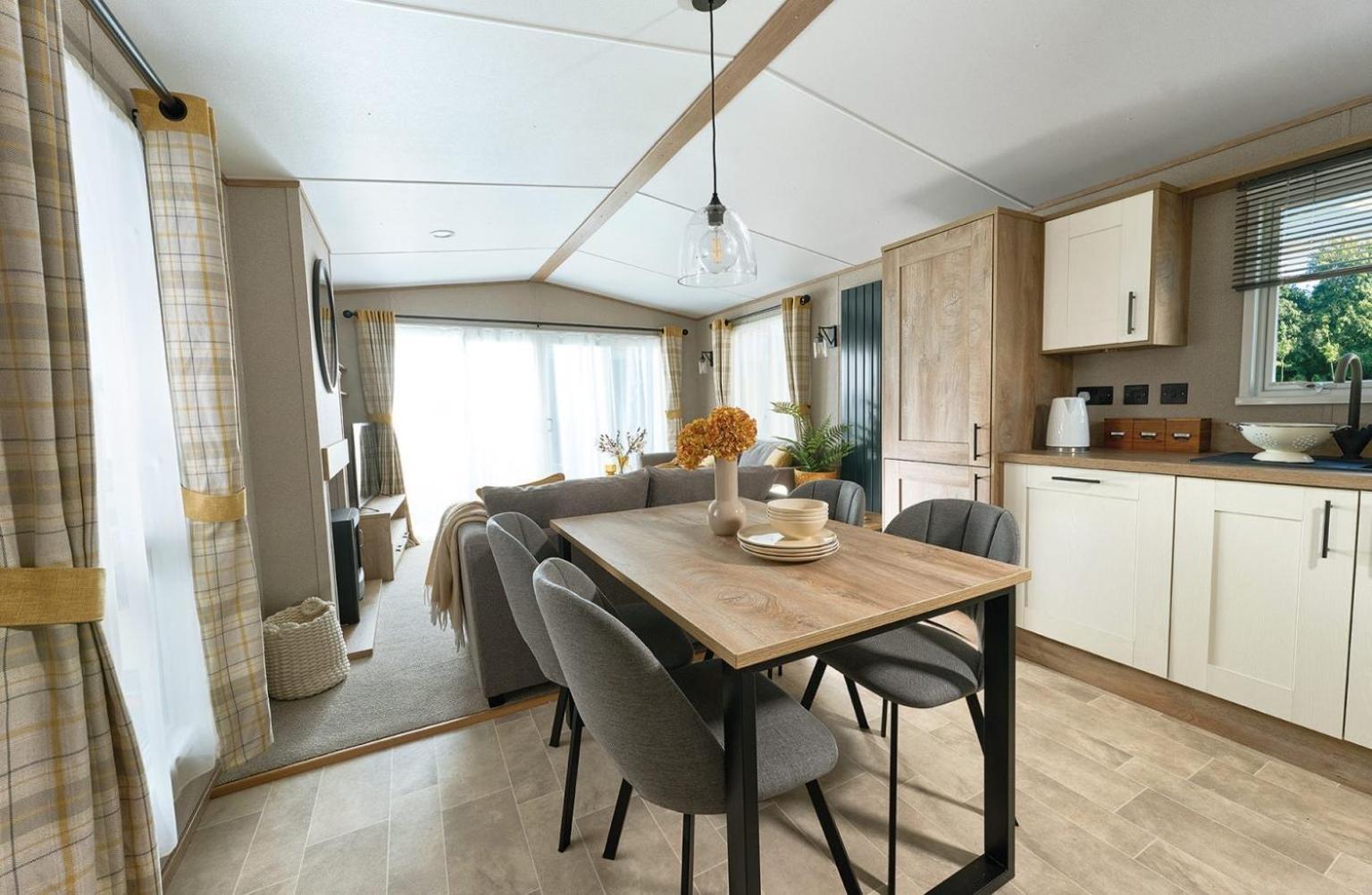 Emma'S Oasis 2-Bedroom Caravan At Durdle Door Sleeps 4 ويست لولوورث المظهر الخارجي الصورة